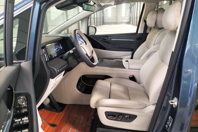 Used GAC Trumpchi Xiangwang M8 2025 Kunkun Series Ultra First-Class Cabin Left Front Seat