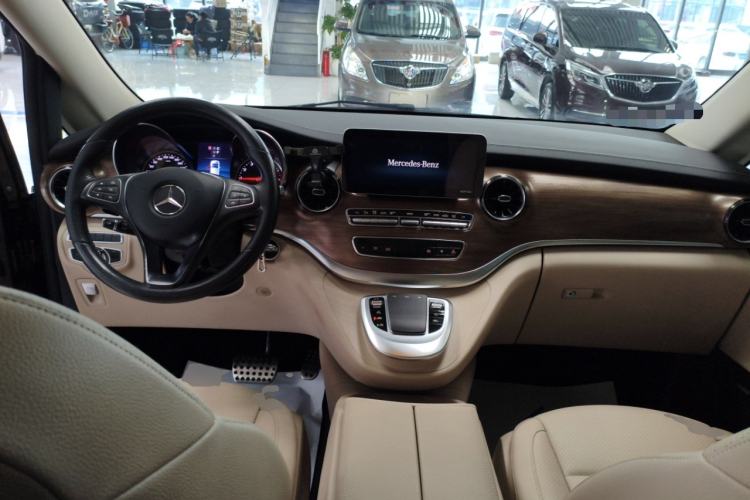 Used Mercedes-Benz V-Class 2020 V 260 Prestige Edition
