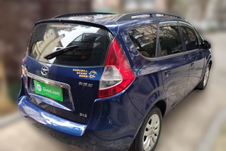 Used JAC Group Refine M2 2011 1.8L MT Luxury 7-Seater