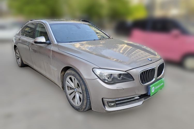 Used BMW 7 Series 2013 730Li Luxury Model Front Right 45 Deg