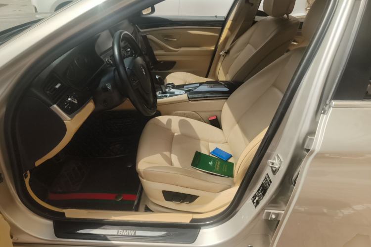 Used BMW 5 Series 2013 525Li Luxury Model
