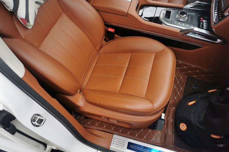 Used Zotye T700 2017 1.8T Dual-Clutch Prestige Model Right Front Seat