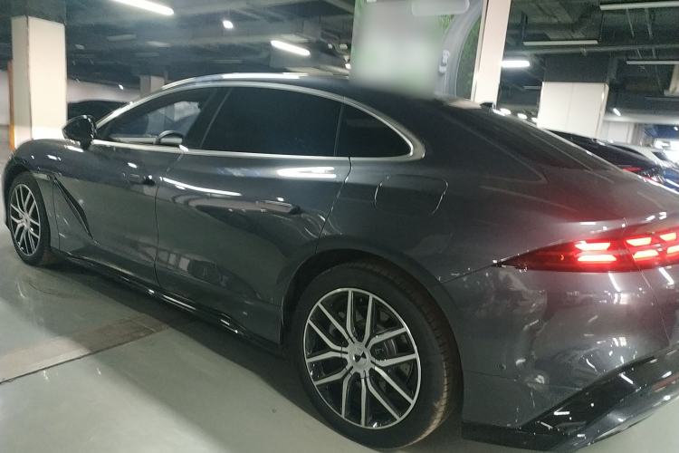 Used Denza Z9 2024 1100 km Four-Wheel Drive Max Version
