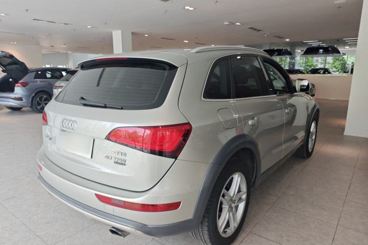 Used Audi Q5 2017 Plus 40 TFSI Technology Model
