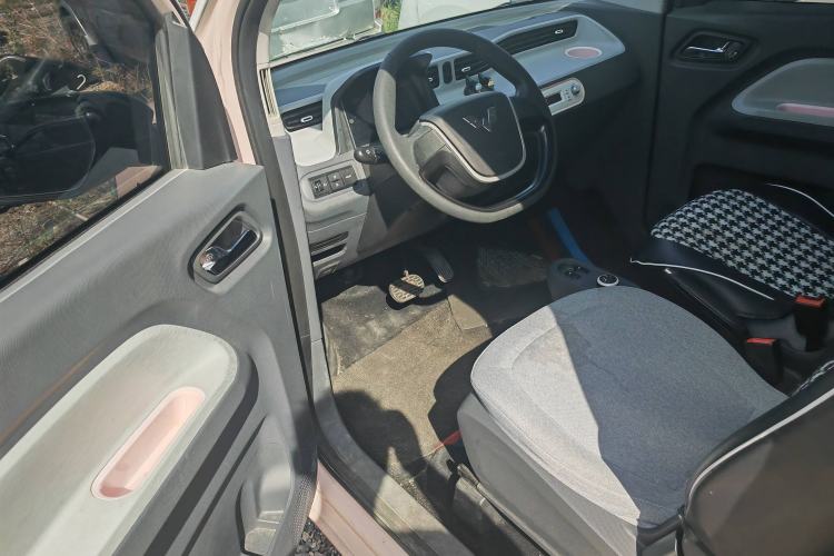 Used Wuling Hongguang MINIEV 2022 Macaron Premium Model – Lithium Ternary Battery