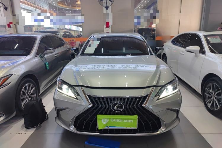Used Lexus ES 2022 200 Excellence Edition
