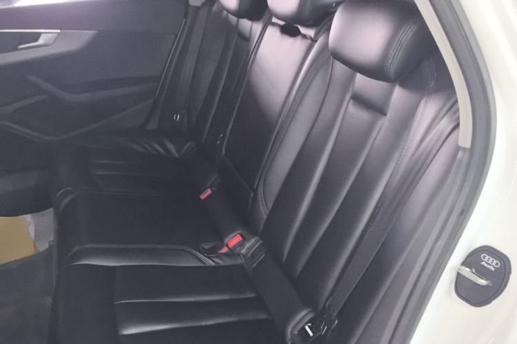 Used Audi A4L 2018 30th Anniversary Edition 40 TFSI Trendy Model Left Rear Seat