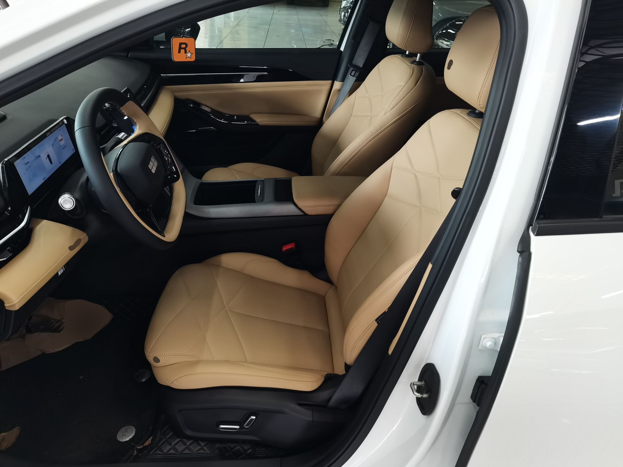 Переднее сиденье в автомобиле