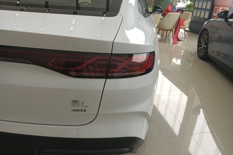 Used BYD Qin L 2025 DM-i Smart Drive 120KM Superior Model