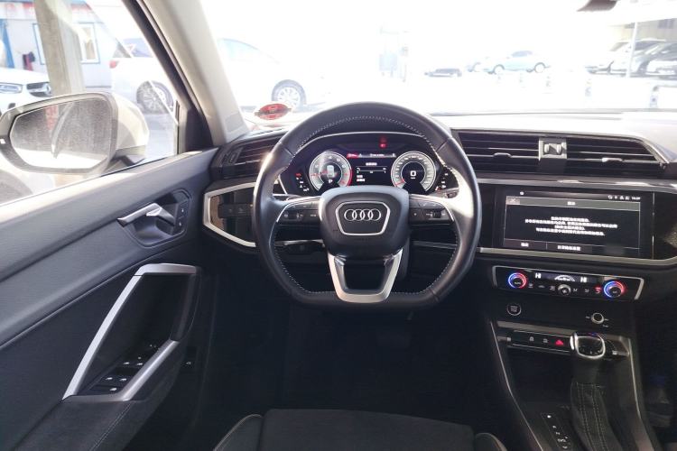 Used Audi Q3 2022 35 TFSI Fashion Dynamic Model
