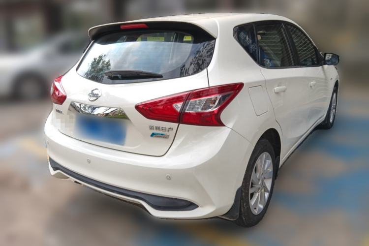 Used Nissan Tiida 2016 1.6L CVT Cool Dynamic Edition
