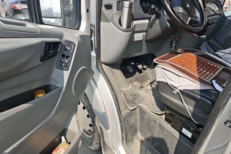 Used Foton Toano 2021 2.0T Manual Tongtu Extended-Wheelbase Mid-Roof 5/6/7-Seater 4F20TC3
