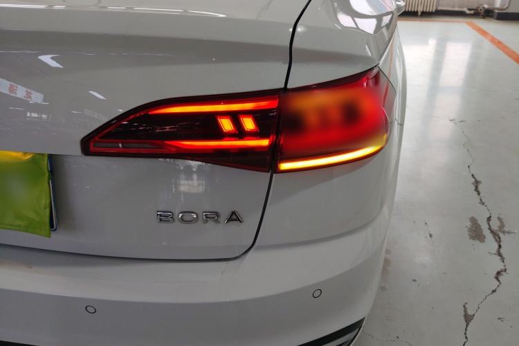 Used Volkswagen Bora 2023 1.5L Automatic Changer Limited Edition Right Rear Taillight