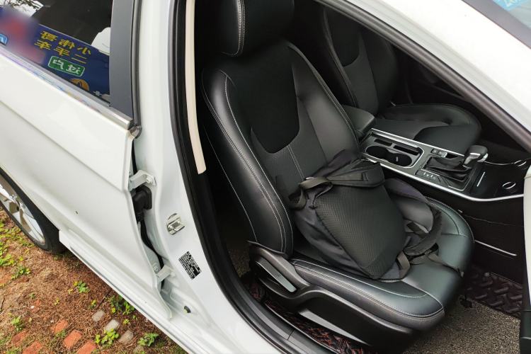 Used Chery Arrizo GX 2018 1.5T CVT Dynamic Color Version China V Standard Right Front Seat