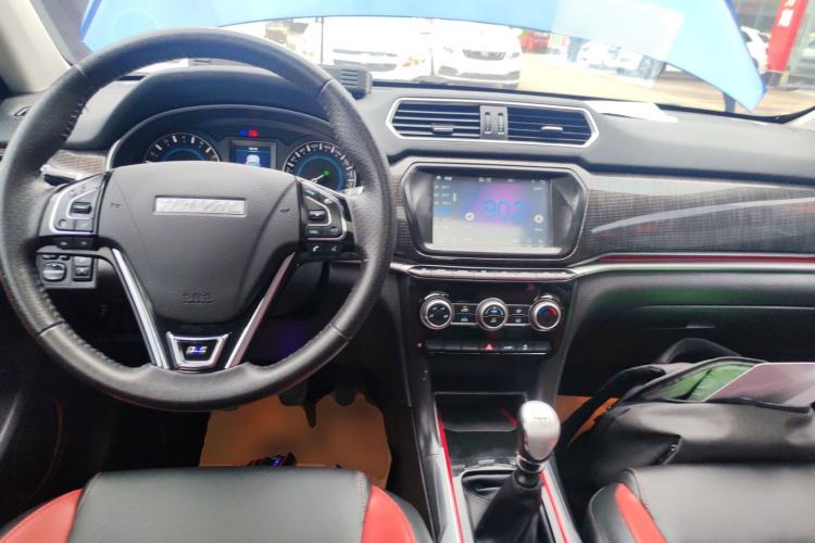 Used Haval H2 2017 Blue Label 1.5T Manual Two-Wheel Drive Luxury Model