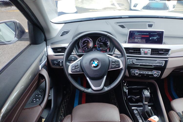 Used BMW X1 2019 xDrive20Li Luxury Model Steering Wheel