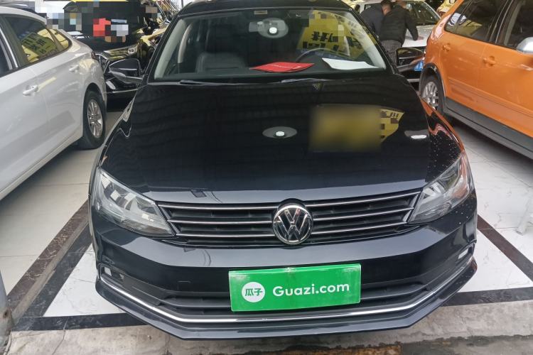 Used Volkswagen Sagitar 2015 1.6L Automatic Comfort Model
