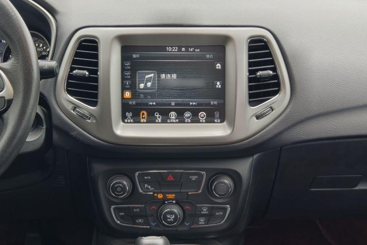 Used Jeep Compass 2017 200T Automatic Family Edition
