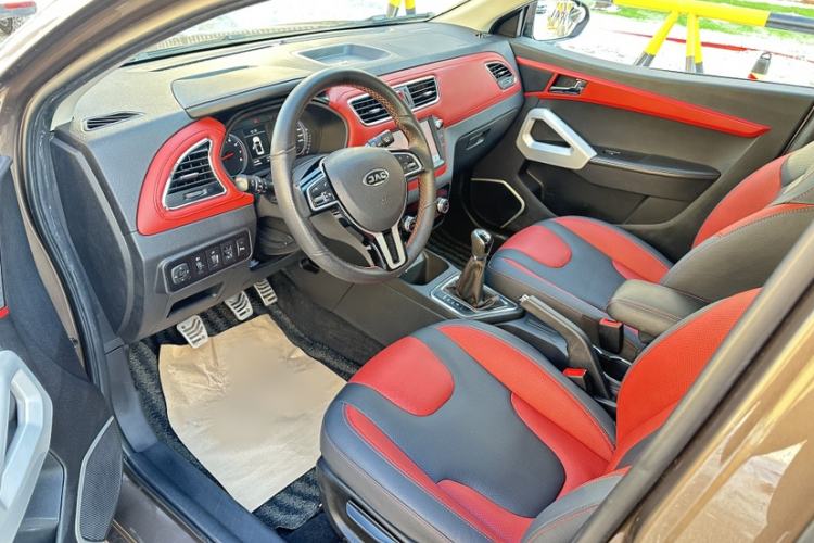 Used JAC Refine S2 2018 Smart Drive Edition 1.5L Manual Luxury Smart Model