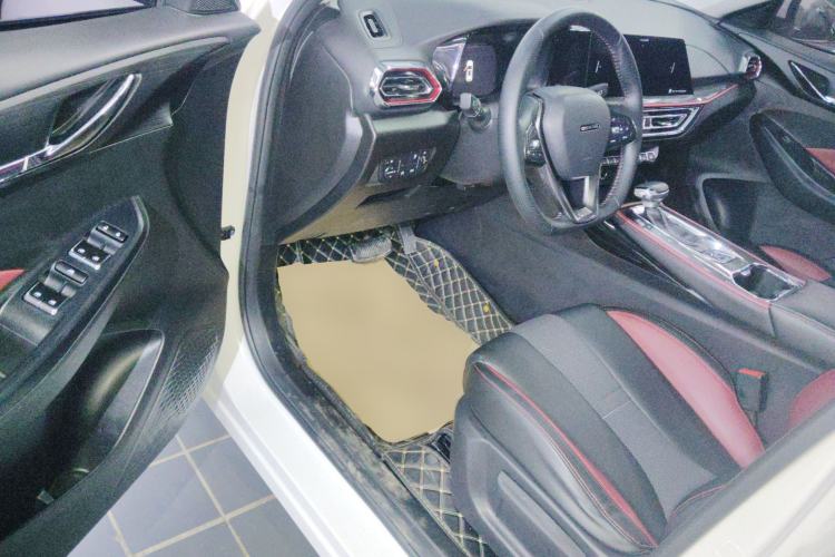 Used CHANGAN OSHAN X5 2021 1.5T DCT Prestige Edition Driver Seat