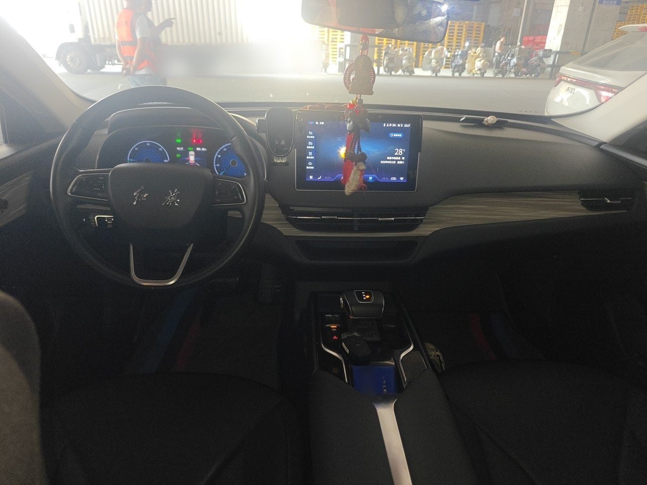 Hongqi E-QM5 2023 560km PLUS — снимка 9