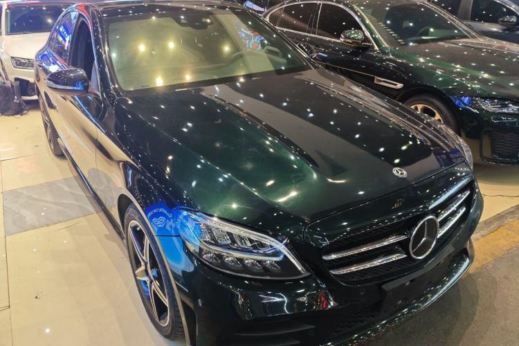 Used Mercedes-Benz C-Class 2019 C 260 Sport Edition 4MATIC Front Right 45 Deg