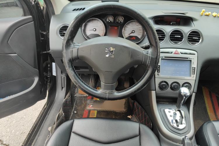 Used Peugeot 408 2011 1.6L Automatic Comfort Edition Steering Wheel