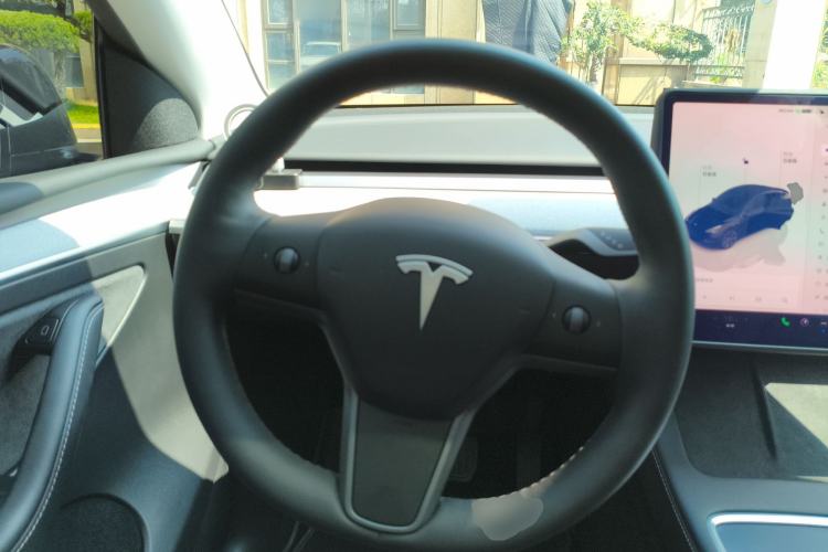 Used Tesla Model Y 2023 Rear-Wheel-Drive Version
