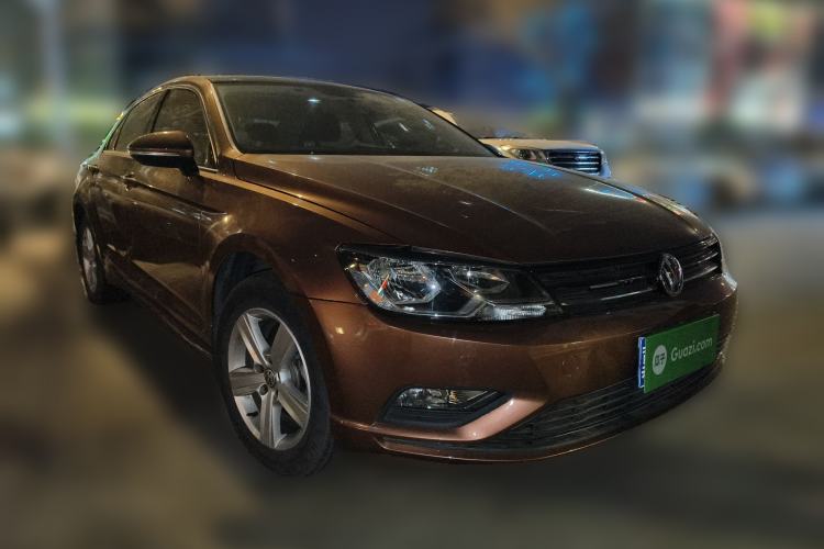 Used Volkswagen Lamando 2015 230TSI DSG Fashion Edition
