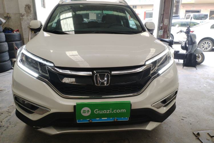 Used Honda CR-V 2015 2.4L two-wheel drive luxury version Front