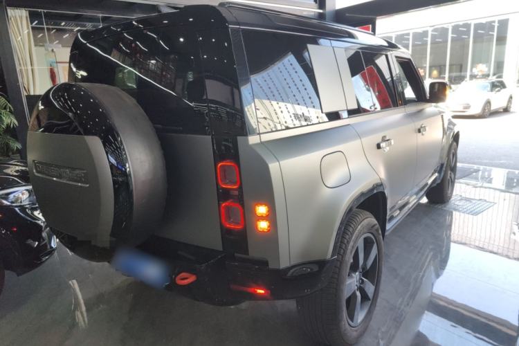 Used Land Rover Defender 2025 110 3.0T P400 X
