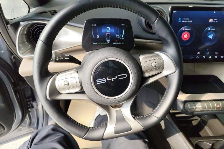 Used BYD Dolphin 2023 420 km Fashion Edition