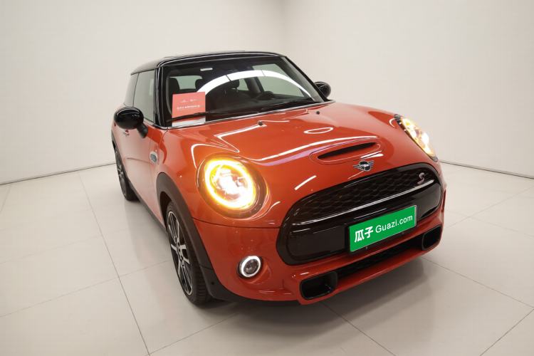 Used MINI 2019 2.0T COOPER S Artist