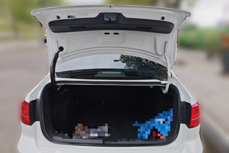 Used Volkswagen Sagitar 2018 1.6L Manual Comfort Model Trunk