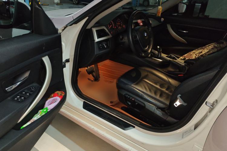 Used BMW 3 Series GT 2014 320i Leading Model Driver Seat