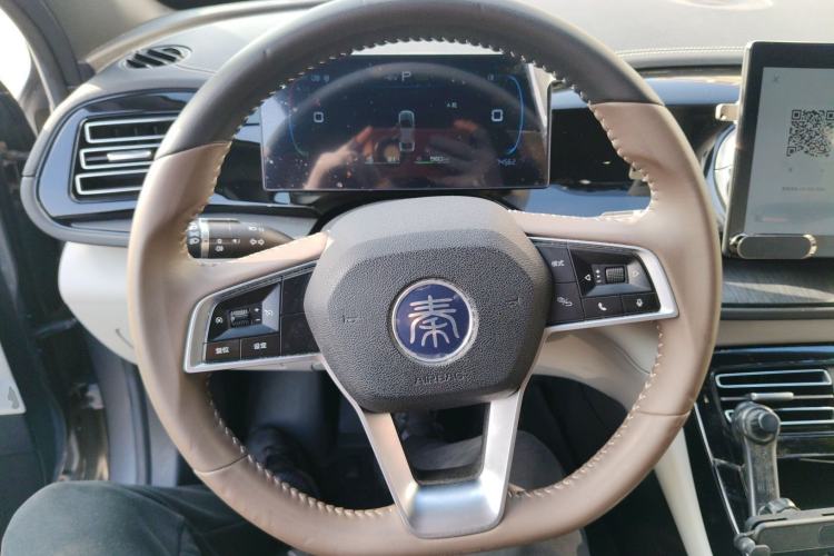 Used BYD Qin PLUS 2023 Champion Edition DM-i 55KM Leading Model Steering Wheel