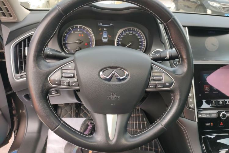 Used Infiniti Q50L 2015 2.0T Comfort Edition Steering Wheel