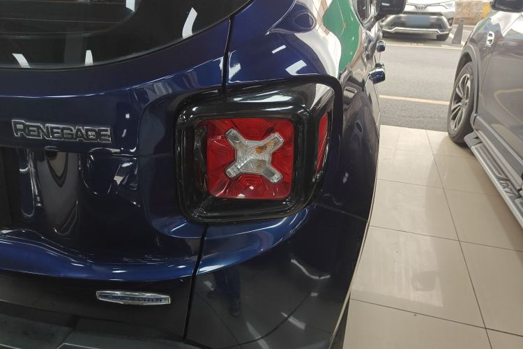 Used Jeep Renegade 2018 Connected Large Screen Version 180T Automatic High-Energy Edition