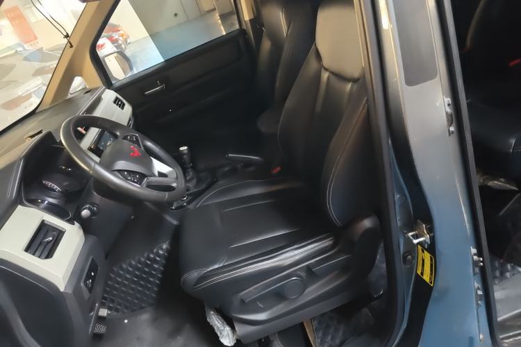 Used Wuling Zhengcheng 2021 1.5T Manual Luxury Version
