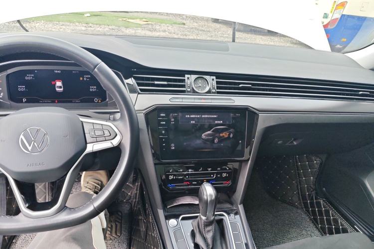 Used Volkswagen Magotan 2020 330TSI DSG Luxury Edition Center Console