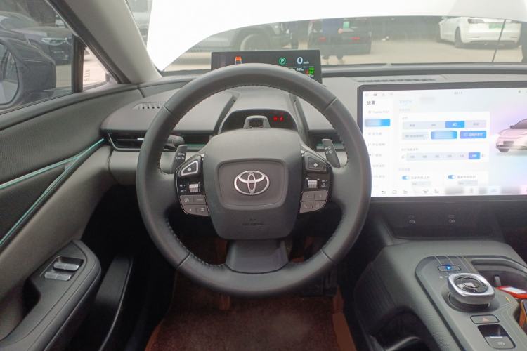 Used Toyota bZ5 2025 Model 550 PRO
