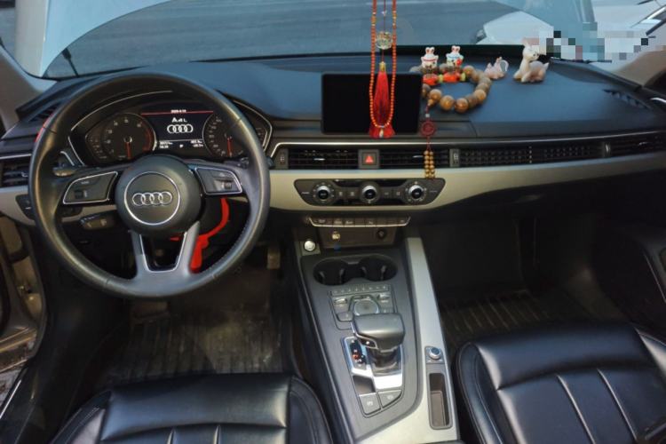 Used Audi A4L 2019 40 TFSI Ambition Version China V Center Console