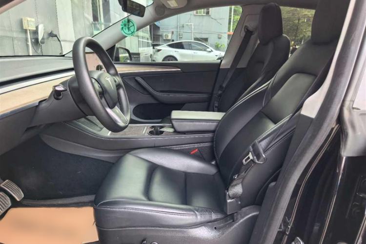 Used Tesla Model Y 2022 Rear-Wheel-Drive Version