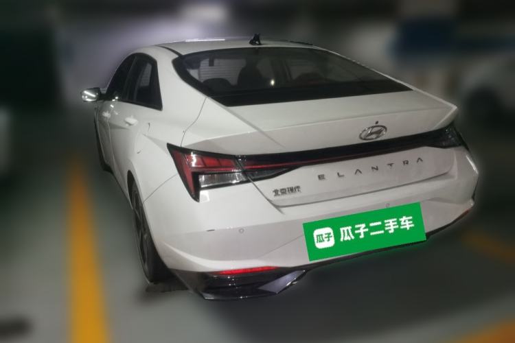 Used Hyundai Elantra 2021 1.5L CVT LUX Prestige Edition Rear Left 45 Deg