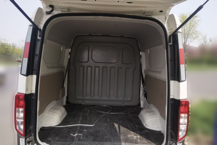 Used CHANGAN KUAYUE Xing V5 2021 1.6L Jinbao Edition Luxury Version DAM16KR