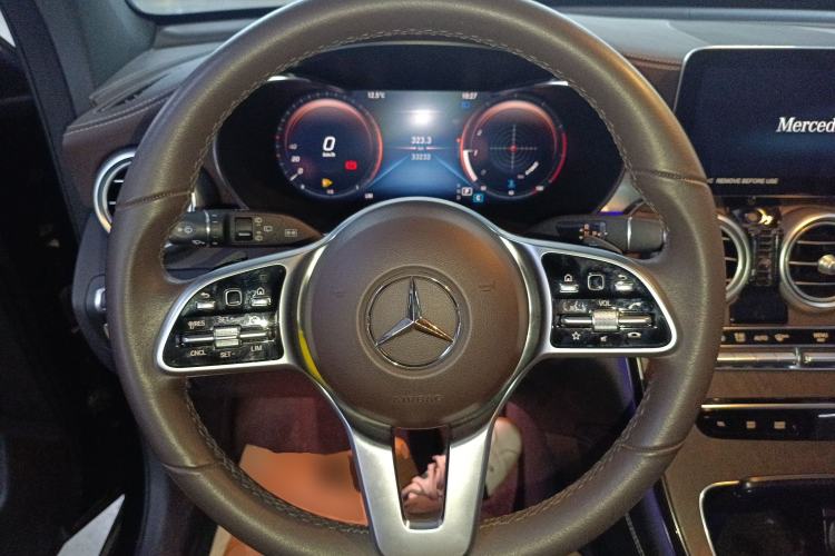 Used Mercedes-Benz GLC 2022 Facelift GLC 260 L 4MATIC Luxury Edition Steering Wheel