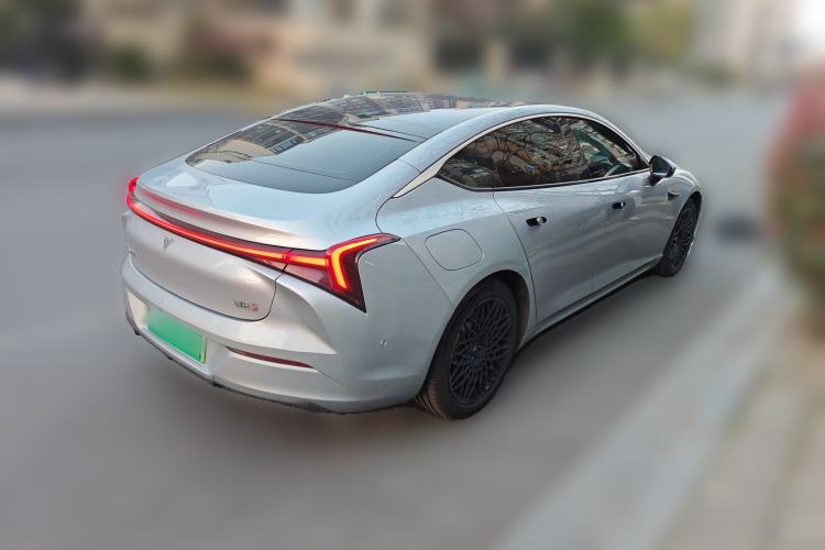 Used NETA S 2022 Extended-Range Version 1160 km Range Rear-Wheel Drive Mid-Grade
