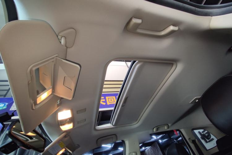 Used Mitsubishi Outlander 2020 2.0L Two-Wheel Drive Comfort Edition 7-Seater