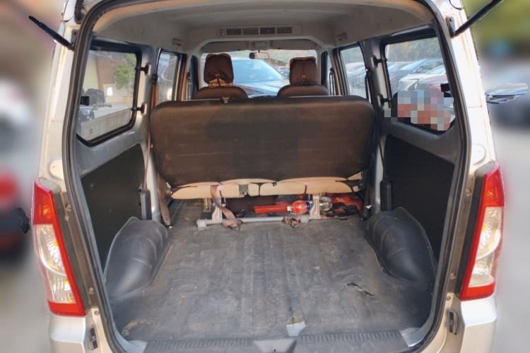 Used Wuling Rongguang S 2021 1.2L Base Model 5-Seater LSI
