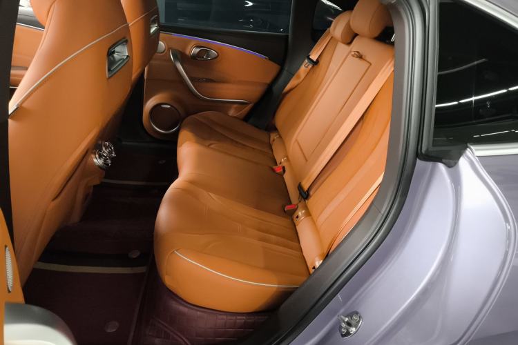 Used ORA Lightning Cat 2022 555 km Luxury Edition Left Rear Seat